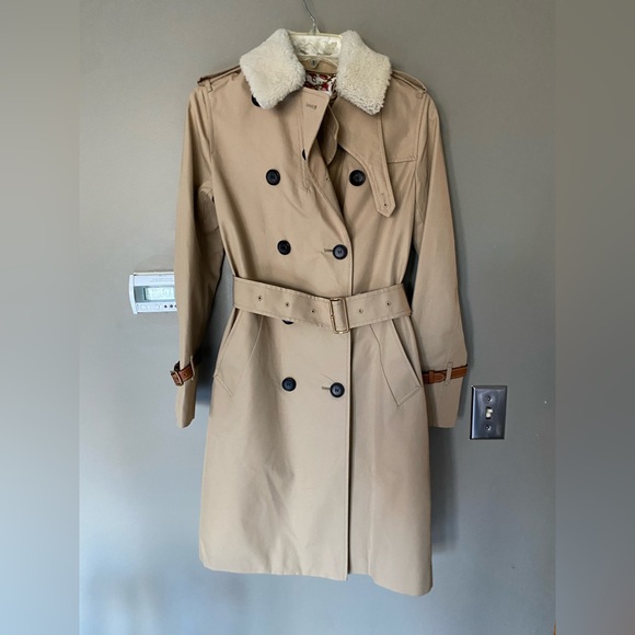 NWT COACH •Rare• Classic Animated Trench Coat with Shearling Collar Size 0 - Picture 3 of 15